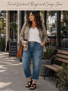 Torrid Weekend Boyfriend Cargo Jean plus size 3 regular. Medium Wash.